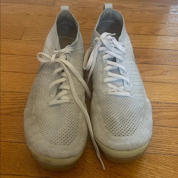 Nike Air Vapormax Flyknit Size Men’s 13 Triple Whiteout Vast Grey OG - Picture 2 of 5